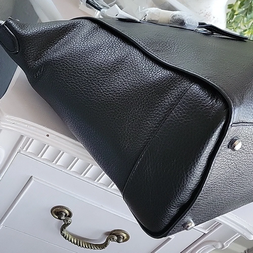 New COACH Black Kleo Leather Carryall Shoulder/Crosdbody Tote - Picture 11 of 13